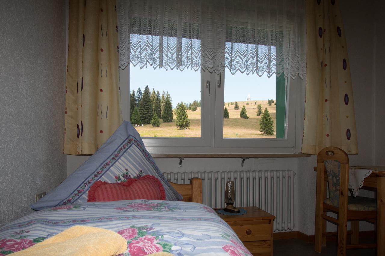 Berggasthof-Pension Todtnauer Hutte Фелдберг Екстериор снимка
