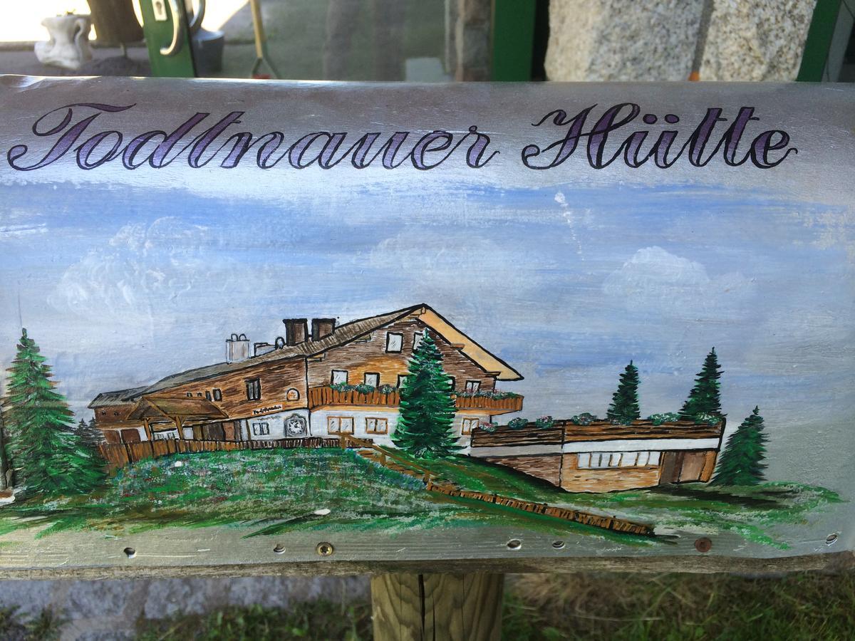 Berggasthof-Pension Todtnauer Hutte Фелдберг Екстериор снимка